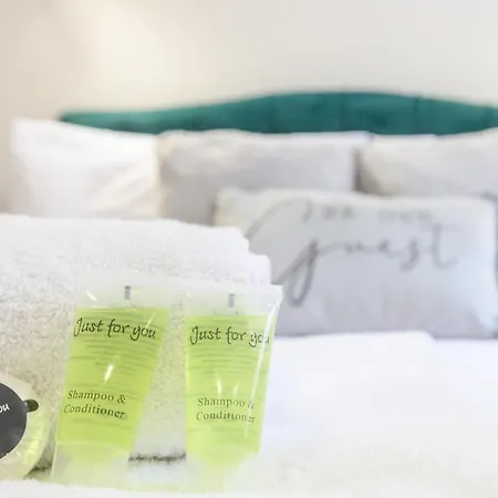 Pass The Keys Couples Haven In * Лідс