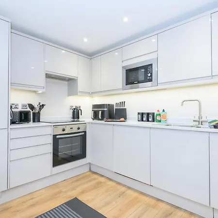 Pass The Keys Couples Haven In Apartamento