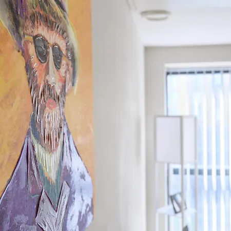 Pass The Keys Couples Haven In Apartamento *