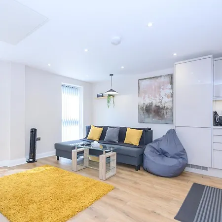 Pass The Keys Couples Haven In Apartamento