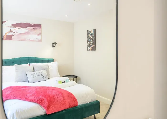 公寓 Pass The Keys Couples Haven In